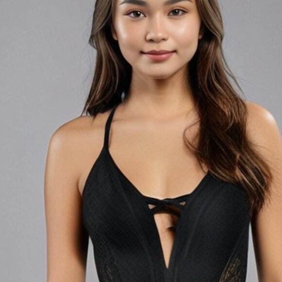 CUPSHE One Piece Swimsuit M NWT - Picture 1 of 8